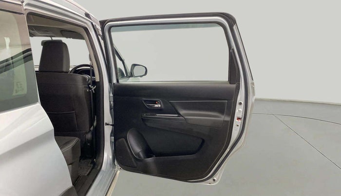 2022 Maruti XL6 ALPHA PLUS MT, Petrol, Manual, 20,734 km, RHS Rear Door