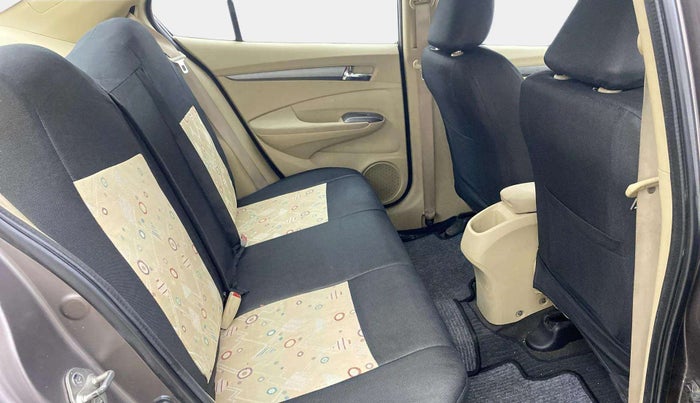 2012 Honda City 1.5L I-VTEC V MT SUNROOF, Petrol, Manual, 95,043 km, Right Side Rear Door Cabin