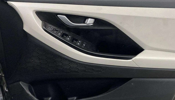 2021 Hyundai Creta SX EXECUTIVE 1.5 PETROL, Petrol, Manual, 29,036 km, Driver Side Door Panels Control