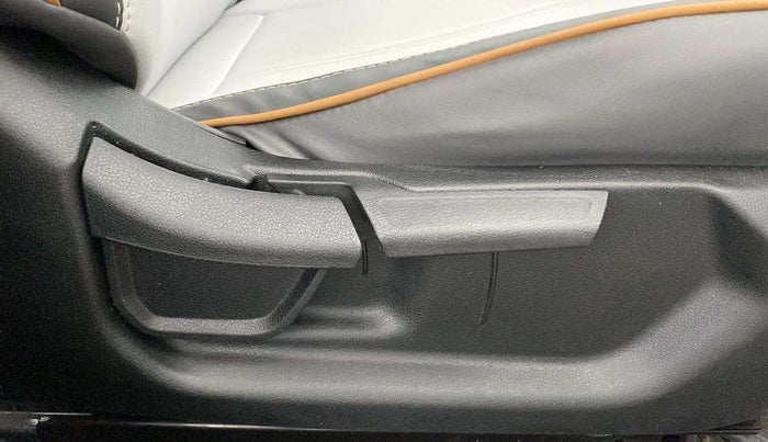 2021 Hyundai Creta SX EXECUTIVE 1.5 PETROL, Petrol, Manual, 29,036 km, Driver Side Adjustment Panel