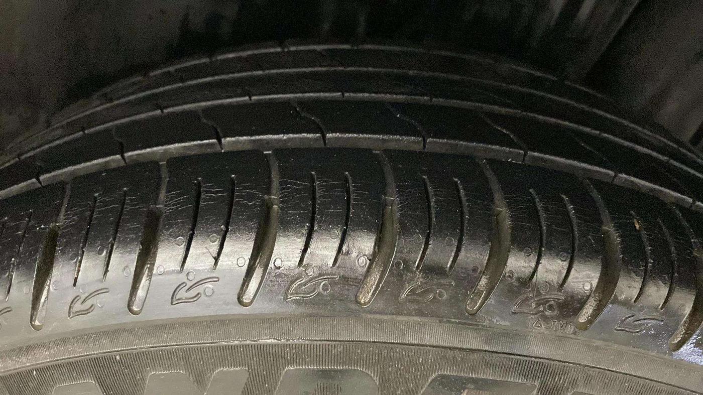 2020 Maruti Vitara Brezza VXI, Petrol, Manual, 17,320 km, Left Rear Tyre Tread