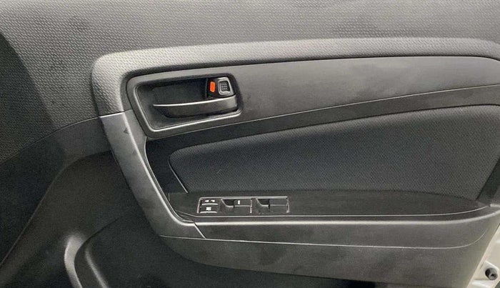 2020 Maruti Vitara Brezza VXI, Petrol, Manual, 17,165 km, Driver Side Door Panels Control