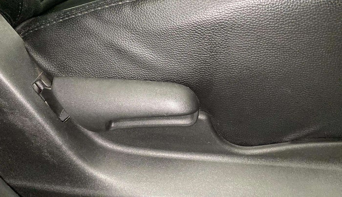 2020 Maruti Vitara Brezza VXI, Petrol, Manual, 17,165 km, Driver Side Adjustment Panel