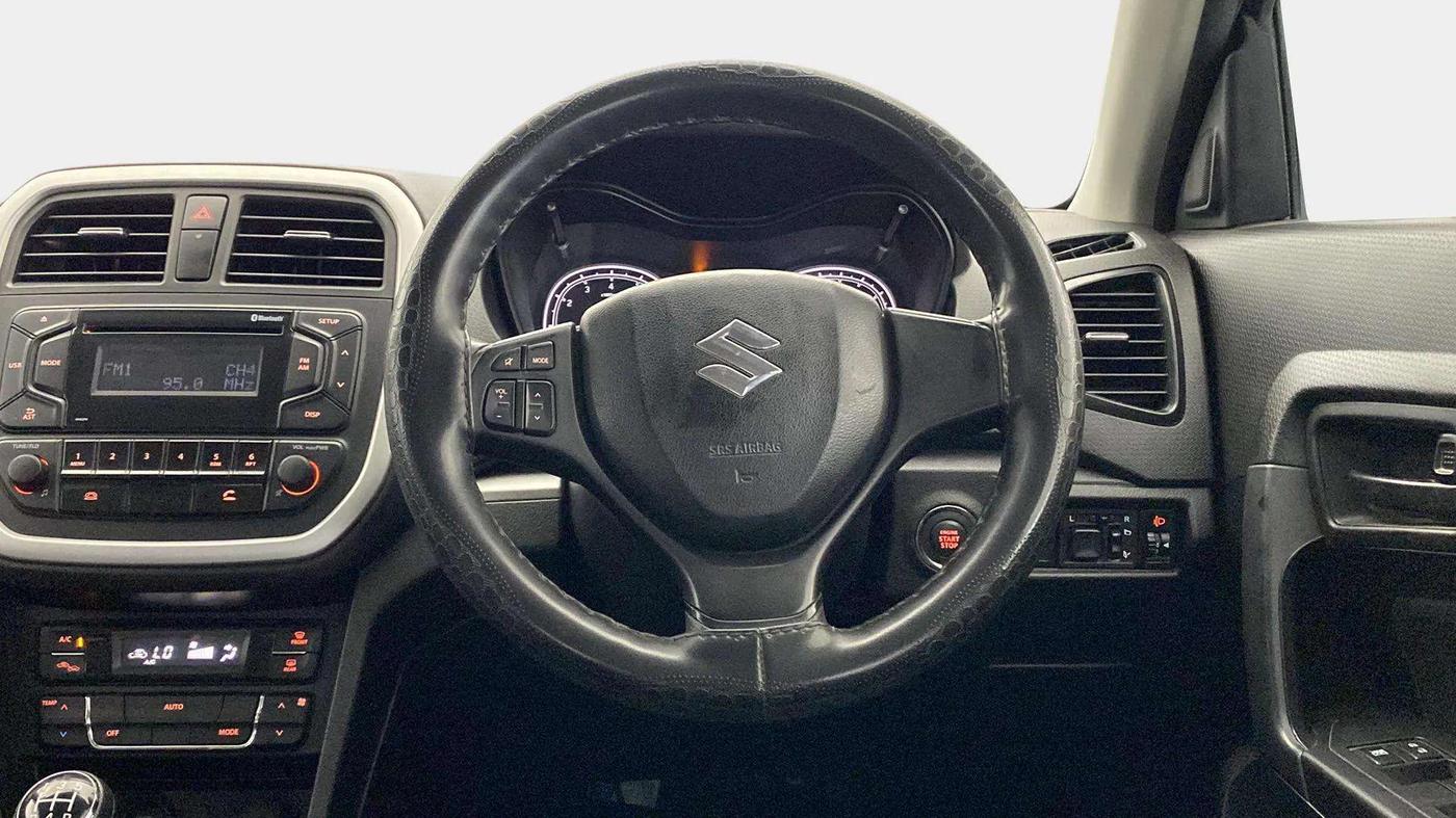 2020 Maruti Vitara Brezza VXI, Petrol, Manual, 17,320 km, Steering Wheel Close Up