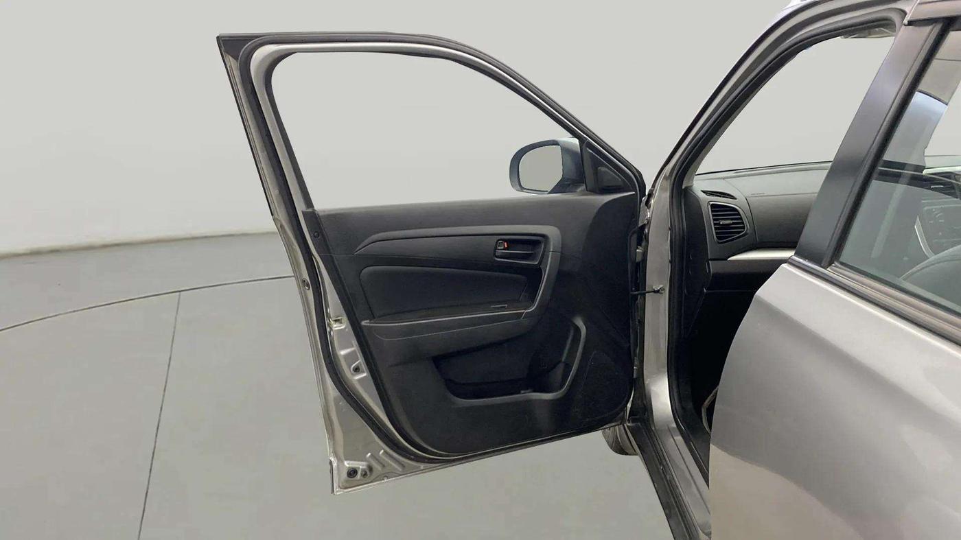 2020 Maruti Vitara Brezza VXI, Petrol, Manual, 17,320 km, LHS Front Door