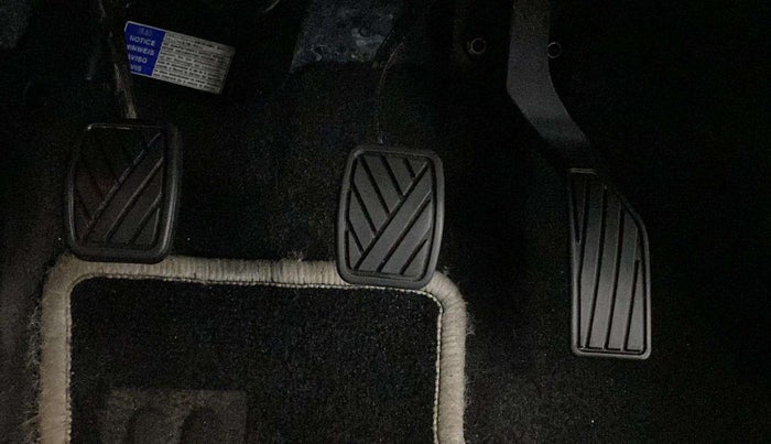 2020 Maruti Vitara Brezza VXI, Petrol, Manual, 17,165 km, Pedals