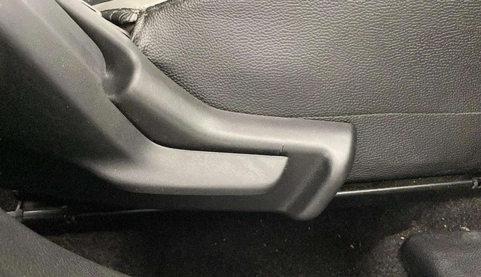 2017 Maruti Baleno DELTA PETROL 1.2, Petrol, Manual, 38,972 km, Driver Side Adjustment Panel