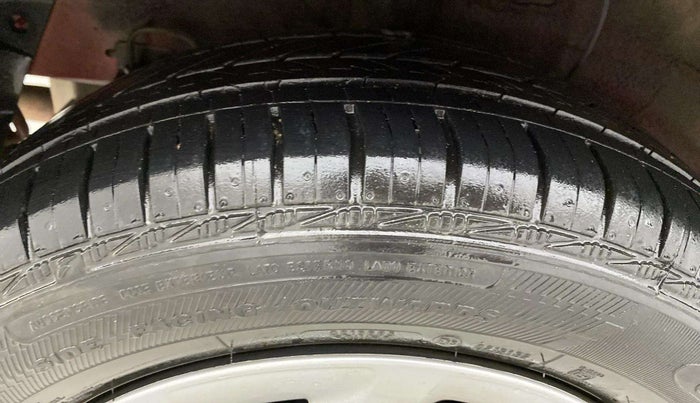 2019 Hyundai Grand i10 SPORTZ 1.2 KAPPA VTVT, Petrol, Manual, 83,771 km, Right Rear Tyre Tread