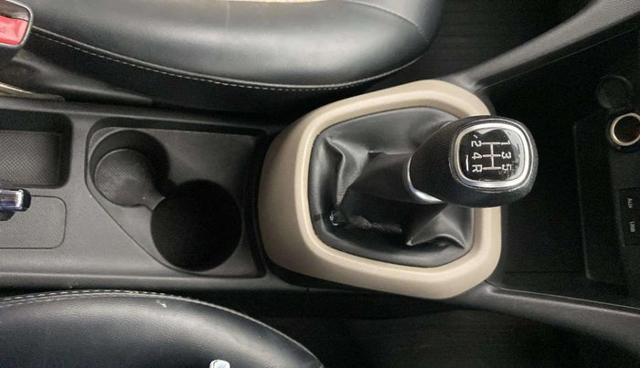 2019 Hyundai Grand i10 SPORTZ 1.2 KAPPA VTVT, Petrol, Manual, 83,771 km, Gear Lever