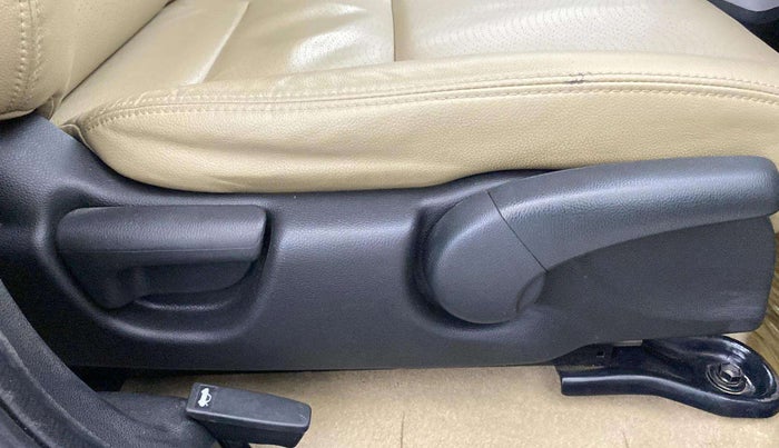 2017 Honda City 1.5L I-VTEC VX CVT, Petrol, Automatic, 61,286 km, Driver Side Adjustment Panel