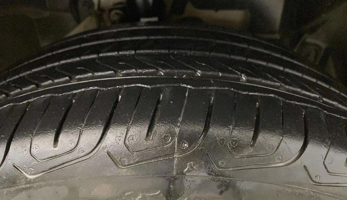 2018 Ford Ecosport TITANIUM + 1.5L PETROL AT, Petrol, Automatic, 94,679 km, Right Front Tyre Tread