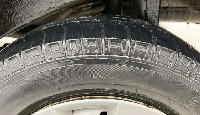 2017 Maruti Eeco 5 STR WITH A/C+HTR, Petrol, Manual, 36,418 km, Left Rear Tyre Tread