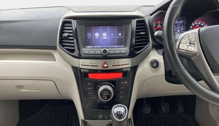 2019 Mahindra XUV300 W8 (O) 1.2 PETROL, Petrol, Manual, 70,547 km, Air Conditioner