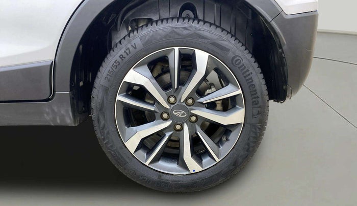 2019 Mahindra XUV300 W8 (O) 1.2 PETROL, Petrol, Manual, 70,547 km, Left Rear Wheel