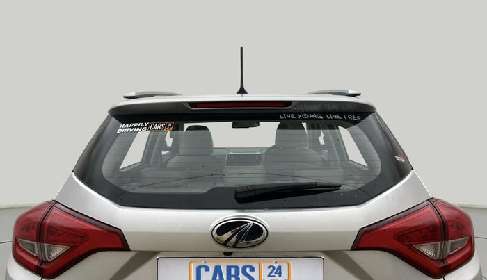 2019 Mahindra XUV300 W8 (O) 1.2 PETROL, Petrol, Manual, 70,547 km, Rear Windshield