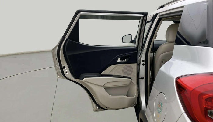 2019 Mahindra XUV300 W8 (O) 1.2 PETROL, Petrol, Manual, 70,547 km, LHS Rear Door