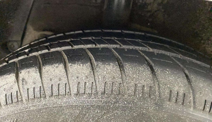2017 Hyundai Xcent S 1.2, Petrol, Manual, 57,896 km, Right Rear Tyre Tread