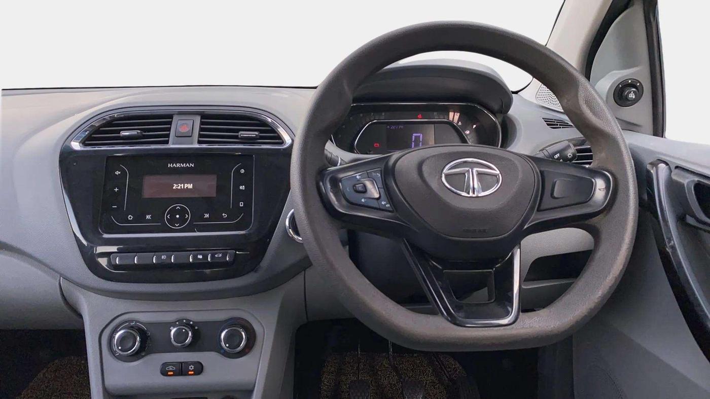 2021 Tata TIGOR XZ PETROL, Petrol, Manual, 69,337 km, Steering Wheel Close Up