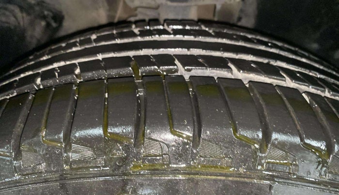 2021 Tata Safari XZ, Diesel, Manual, 40,042 km, Left Front Tyre Tread