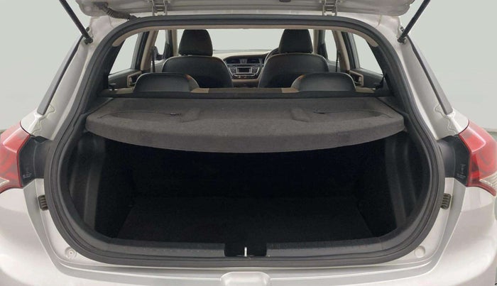 2015 Hyundai Elite i20 SPORTZ 1.2, Petrol, Manual, 66,996 km, Boot Inside