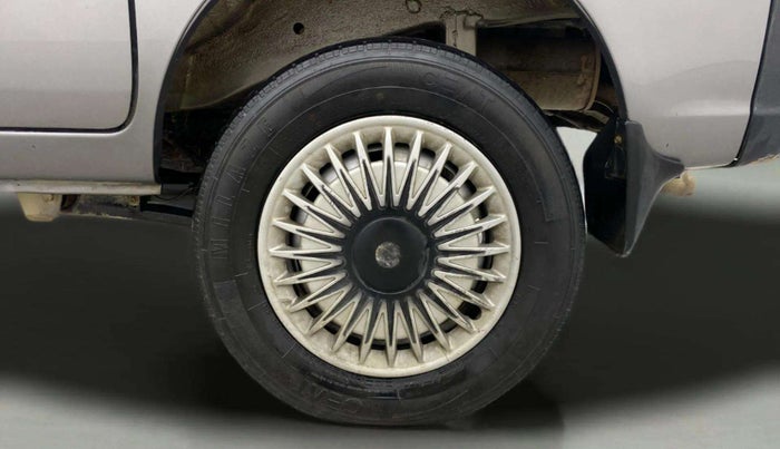 2021 Maruti Eeco 7 STR, Petrol, Manual, 30,666 km, Left Rear Wheel