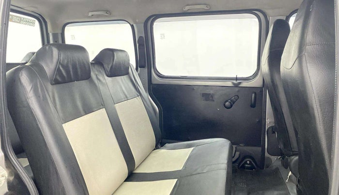2021 Maruti Eeco 7 STR, Petrol, Manual, 30,666 km, Right Side Rear Door Cabin