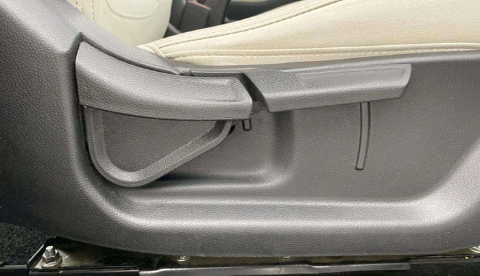 2021 KIA SELTOS HTX IVT 1.5 PETROL, Petrol, Automatic, 14,905 km, Driver Side Adjustment Panel