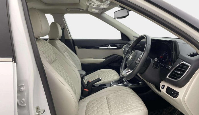 2021 KIA SELTOS HTX IVT 1.5 PETROL, Petrol, Automatic, 14,905 km, Right Side Front Door Cabin