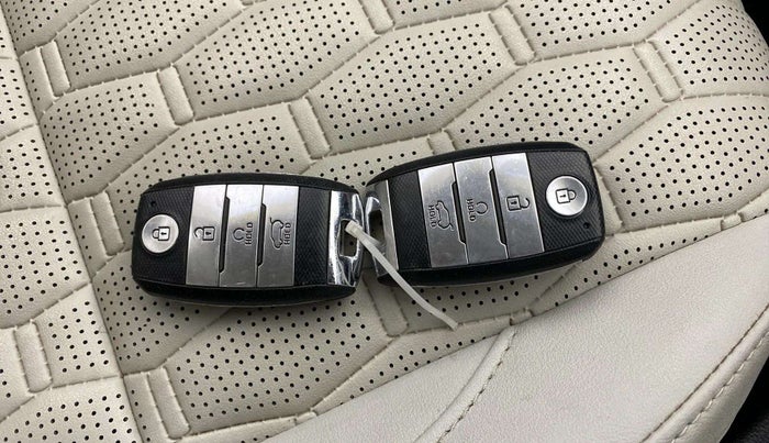 2021 KIA SELTOS HTX IVT 1.5 PETROL, Petrol, Automatic, 14,905 km, Key Close Up