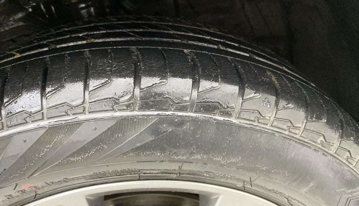 2021 KIA SELTOS HTX IVT 1.5 PETROL, Petrol, Automatic, 14,905 km, Left Front Tyre Tread