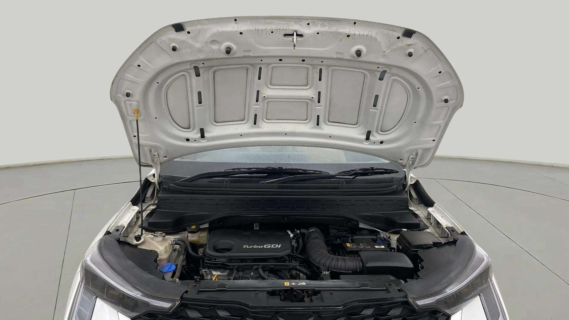 Engine-Full-View-With-Bonnet-Open-13