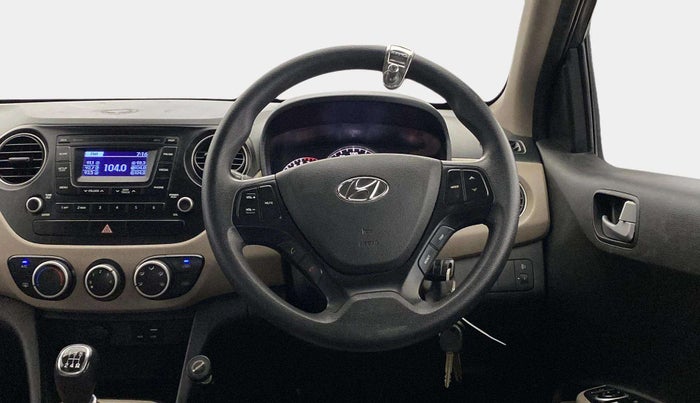 2016 Hyundai Grand i10 SPORTZ 1.2 KAPPA VTVT, Petrol, Manual, 74,438 km, Steering wheel - Sound system control not functional