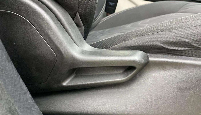 2021 Tata NEXON XZ PETROL, Petrol, Manual, 46,292 km, Driver Side Adjustment Panel
