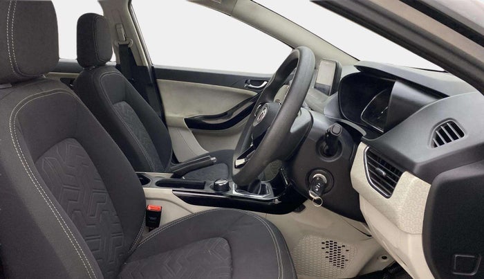 2021 Tata NEXON XZ PETROL, Petrol, Manual, 46,292 km, Right Side Front Door Cabin