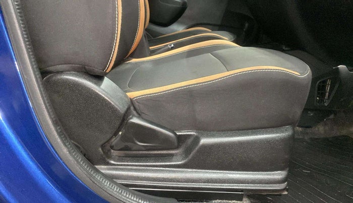 2021 Renault Kwid CLIMBER 1.0 AMT (O), Petrol, Automatic, 25,265 km, Driver Side Adjustment Panel