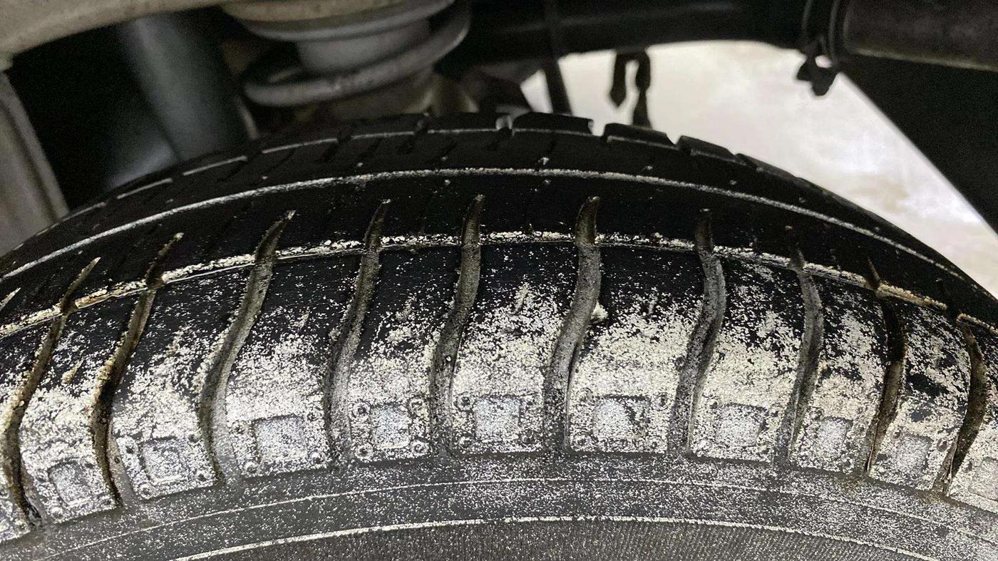 2016 Maruti Alto 800 LXI, Petrol, Manual, 28,589 km, Left Rear Tyre Tread