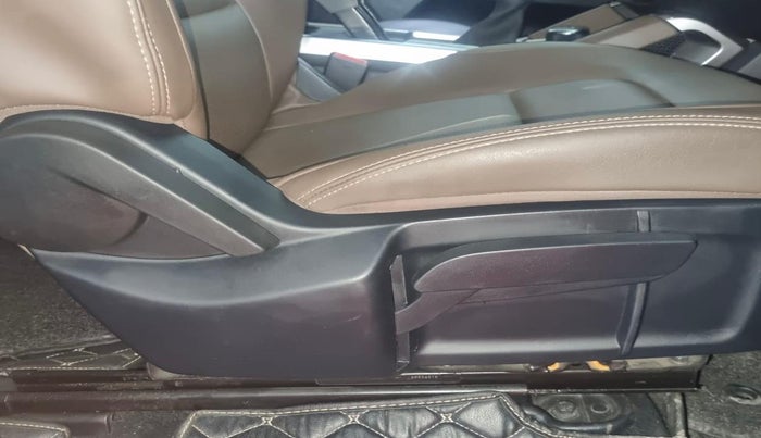 2021 Tata Harrier XZA 2.0L DUAL TONE, Diesel, Automatic, 26,632 km, Driver Side Adjustment Panel