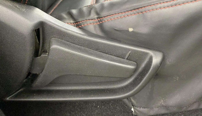 2022 Maruti S PRESSO VXI (O), Petrol, Manual, 35,505 km, Driver Side Adjustment Panel