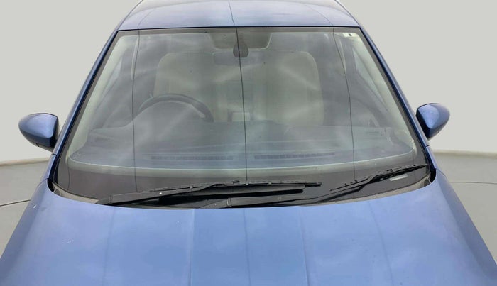2017 Skoda Rapid STYLE 1.5 TDI AT, Diesel, Automatic, 1,15,719 km, Front Windshield