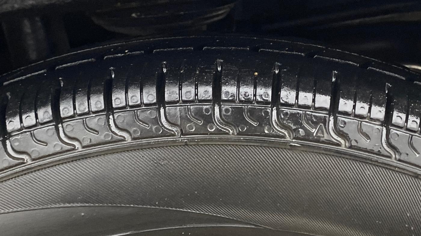 2015 Maruti Alto 800 LXI, Petrol, Manual, 53,936 km, Left Rear Tyre Tread
