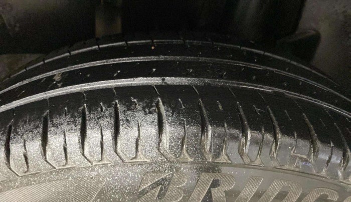 2019 Maruti Swift LXI, Petrol, Manual, 28,233 km, Left Rear Tyre Tread