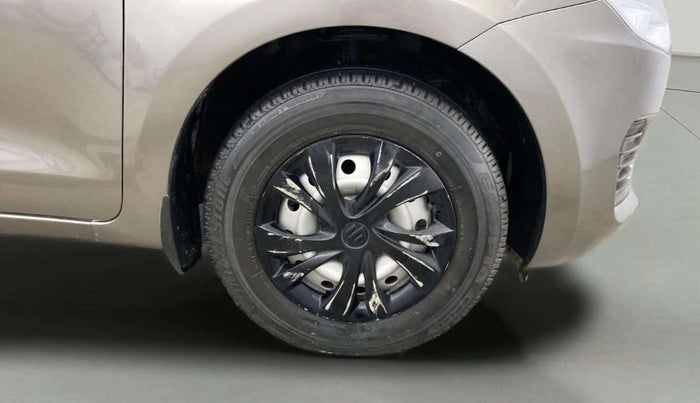 2019 Maruti Swift LXI, Petrol, Manual, 28,233 km, Right Front Wheel