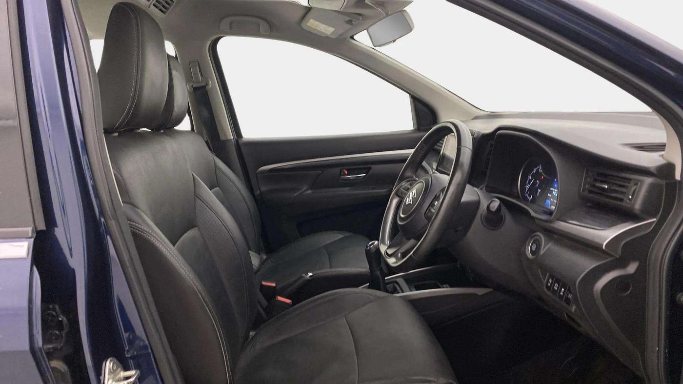 2022 Maruti XL6 ALPHA PLUS MT, Petrol, Manual, 39,027 km, Right Side Front Door Cabin