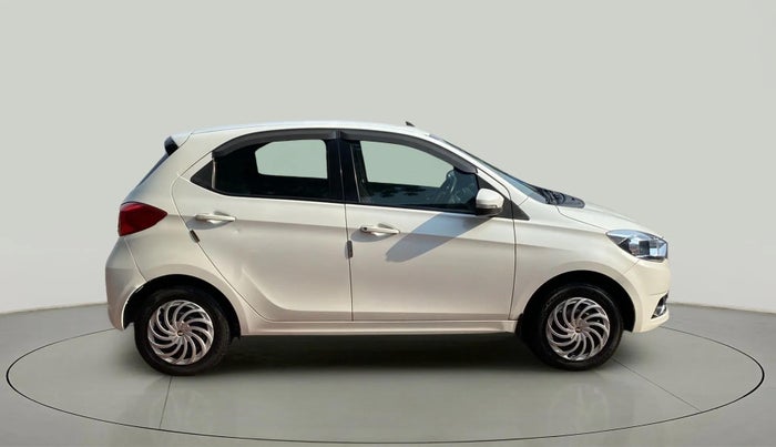 2016 Tata Tiago XZ PETROL, Petrol, Manual, 66,221 km, Right Side View