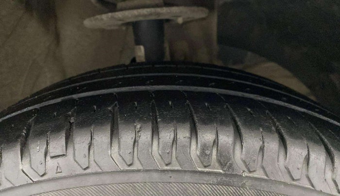 2021 Maruti Dzire ZXI Plus, Petrol, Manual, 76,205 km, Right Front Tyre Tread