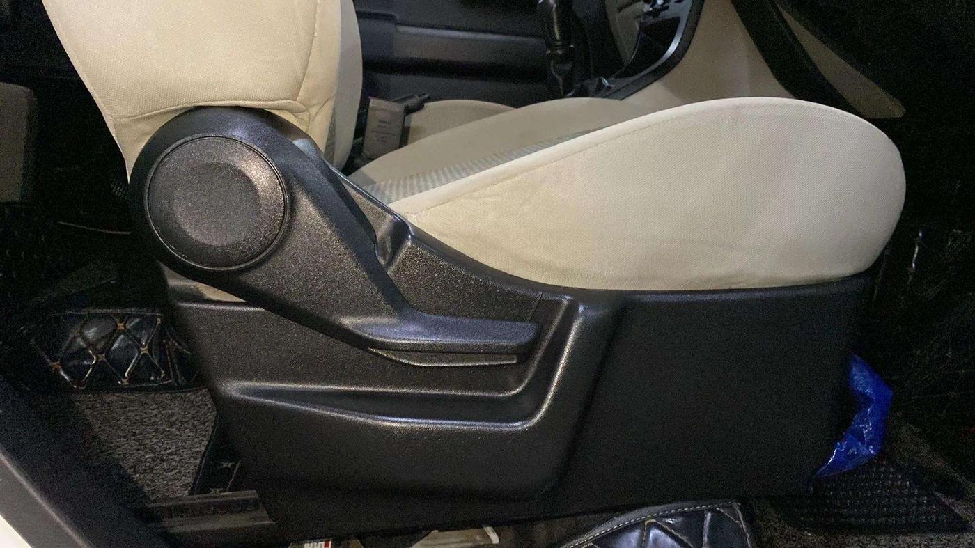2021 Maruti New Wagon-R LXI CNG 1.0, CNG, Manual, 50,216 km, Driver Side Adjustment Panel