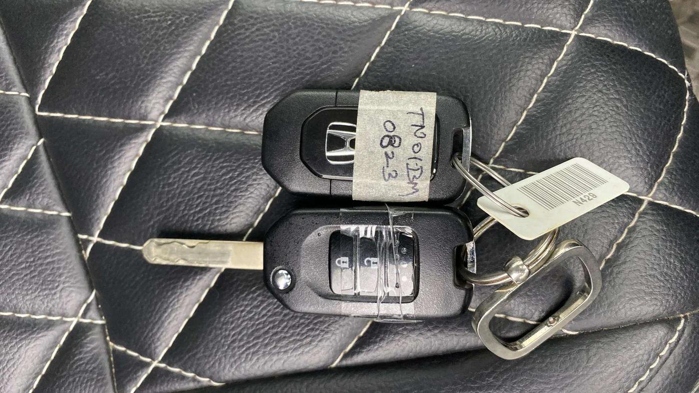 2021 Honda WR-V 1.2L I-VTEC SV MT, Petrol, Manual, 28,806 km, Key Close Up