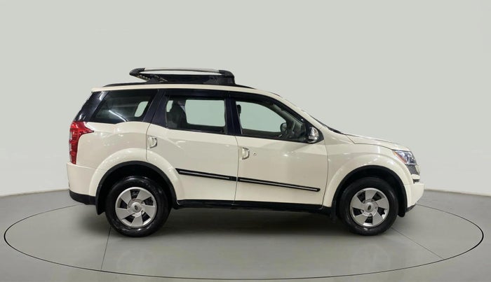 2014 Mahindra XUV500 W6, Diesel, Manual, 49,271 km, Right Side View