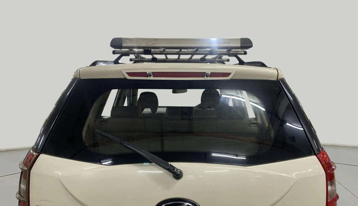 2014 Mahindra XUV500 W6, Diesel, Manual, 49,271 km, Rear Windshield