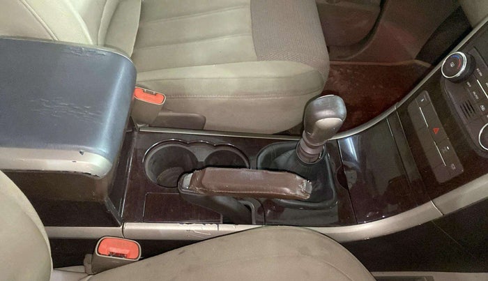 2014 Mahindra XUV500 W6, Diesel, Manual, 49,271 km, Gear Lever